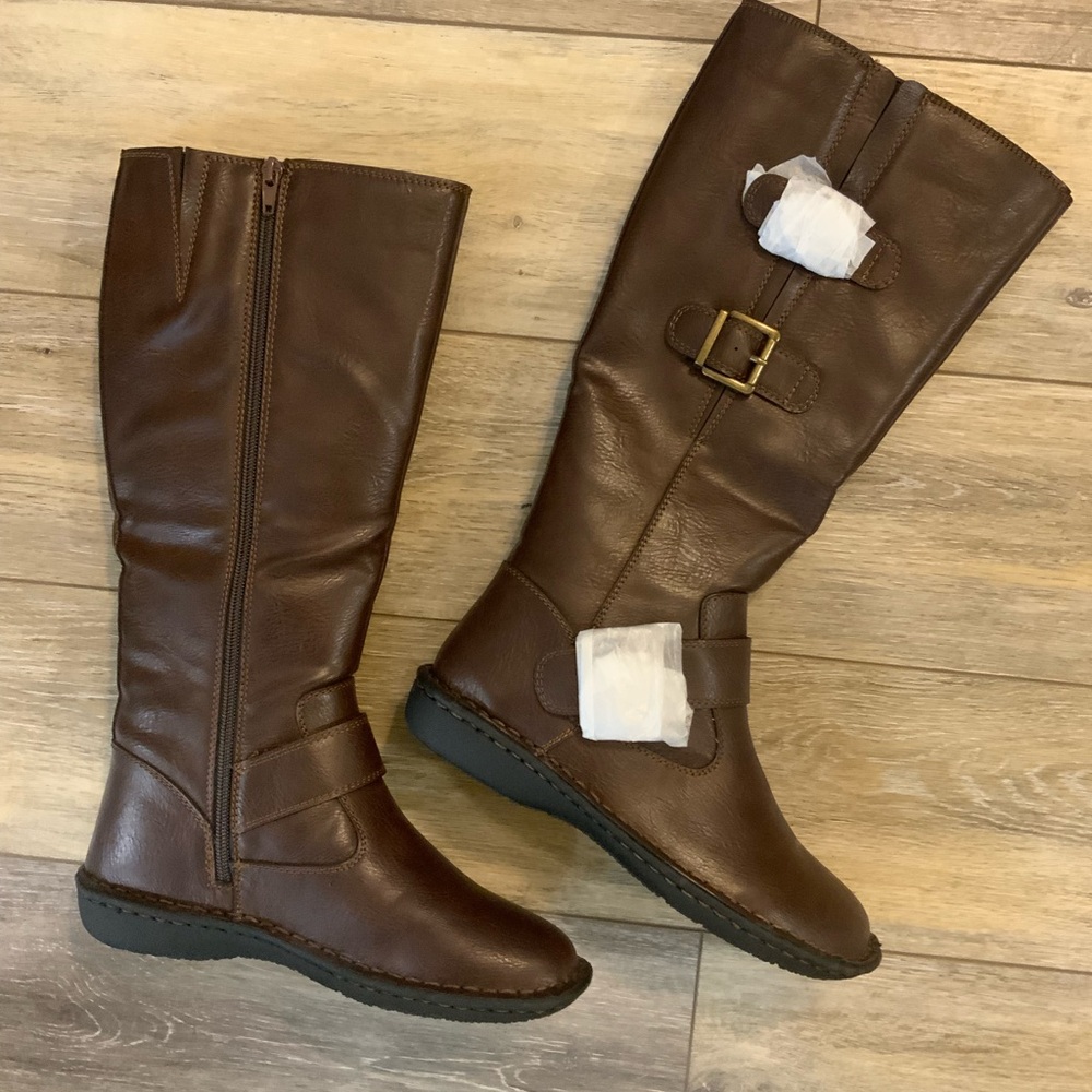C & M brown boots. Size 7. NWOT